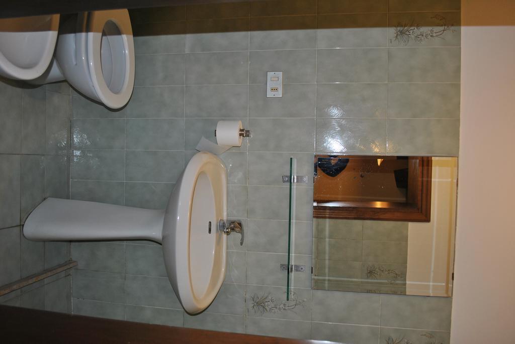 Hotel Il Gatto E La Volpe Gambassi Terme Zimmer foto