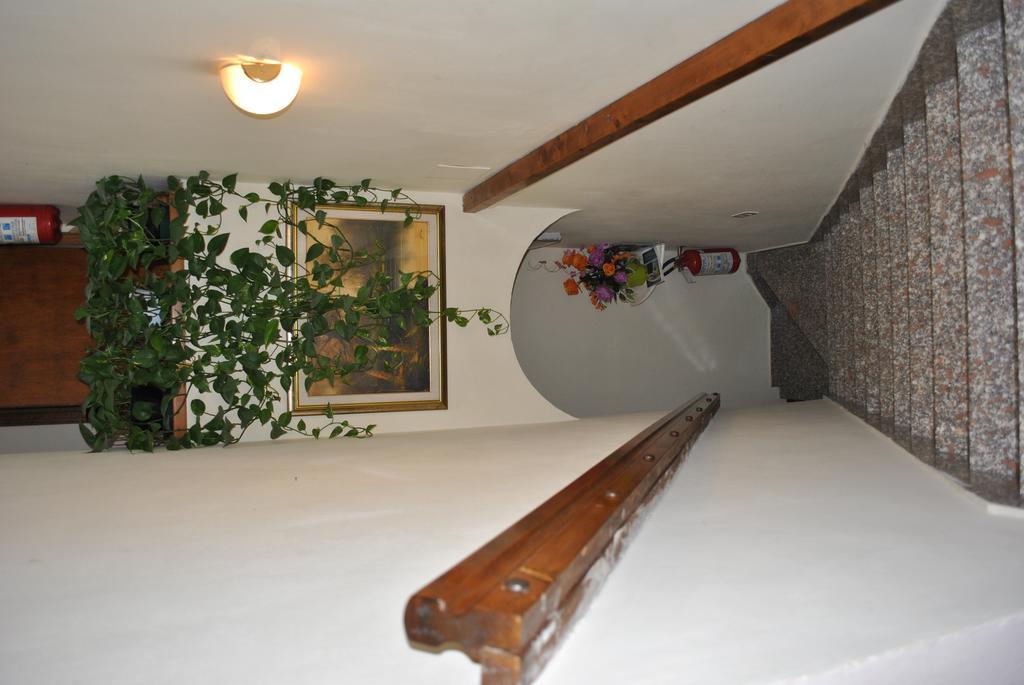Hotel Il Gatto E La Volpe Gambassi Terme Zimmer foto